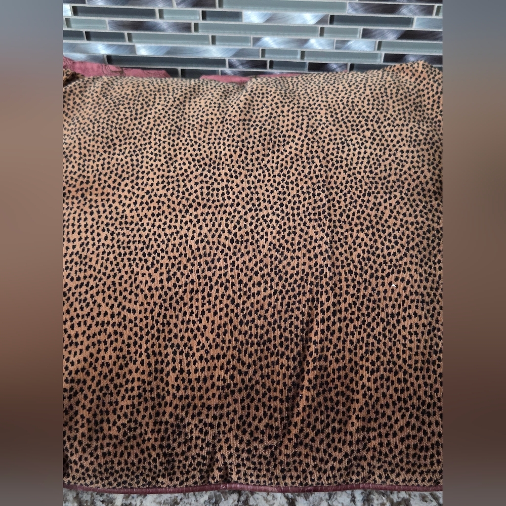 Chic Leopard Print Fabric